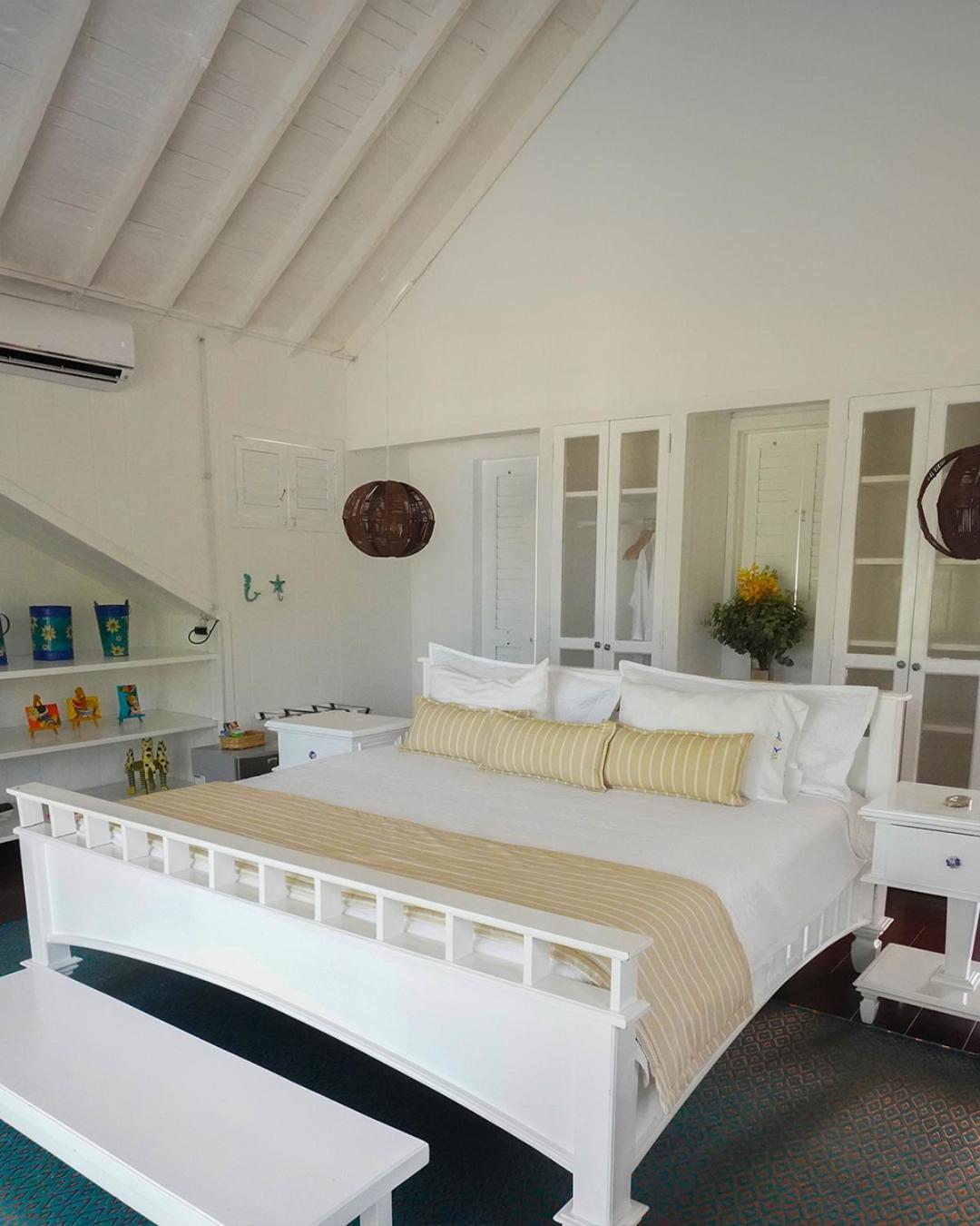 Hotel Agua Azul Beach Resort Hatillo Экстерьер фото